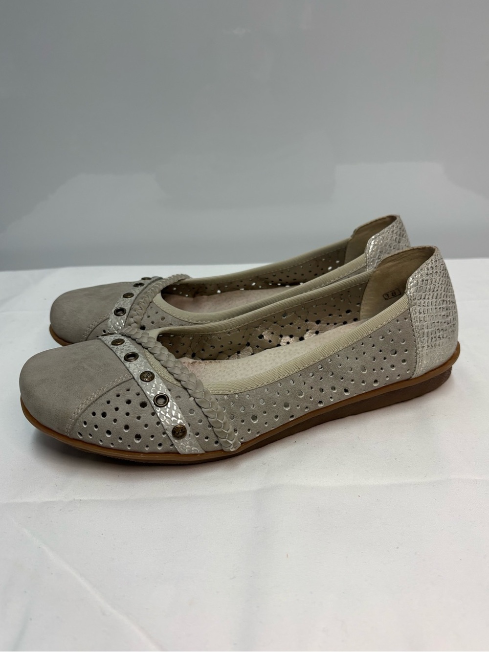 Rieker EU 38 Grey Perforated Punch-Out Slip-On Ballet Flats EU 38